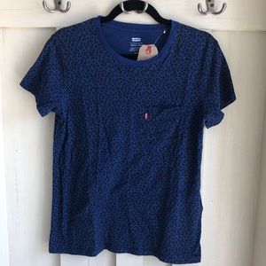 Levi’s T shirt